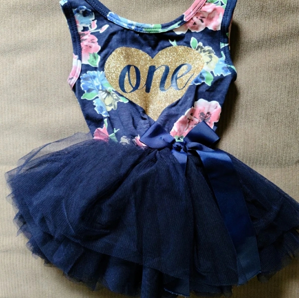 "One" birthday dress